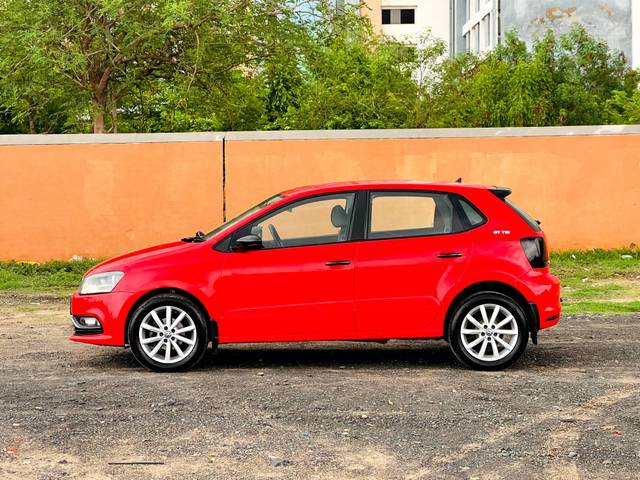 https://images10.gaadi.com/usedcar_image/4608383/original/processed_39c577727b13d05411c57a0536c33e3e.jpg?imwidth=6402