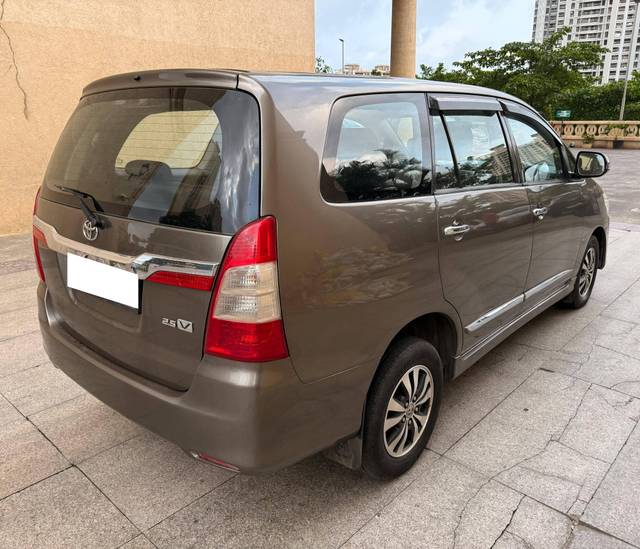 https://images10.gaadi.com/usedcar_image/4608386/original/processed_af2106c7de4c61c18a1c86d60b9fad6b.jpg?imwidth=6402