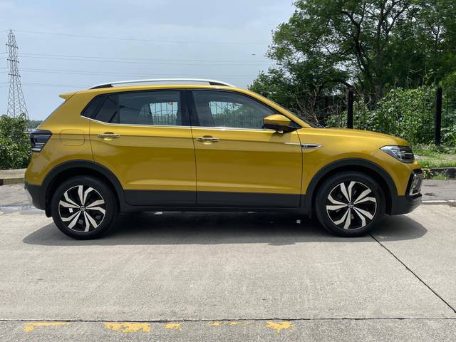 https://images10.gaadi.com/usedcar_image/4608407/original/7a7766705626021cbaaf8ea6592a03b3.jpg?imwidth=6401