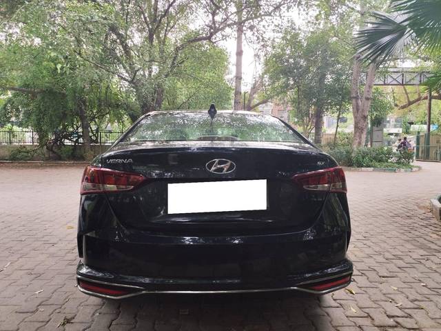 https://images10.gaadi.com/usedcar_image/4608493/original/processed_6337f65285204184db8ad86323e12b46.jpg?imwidth=6402