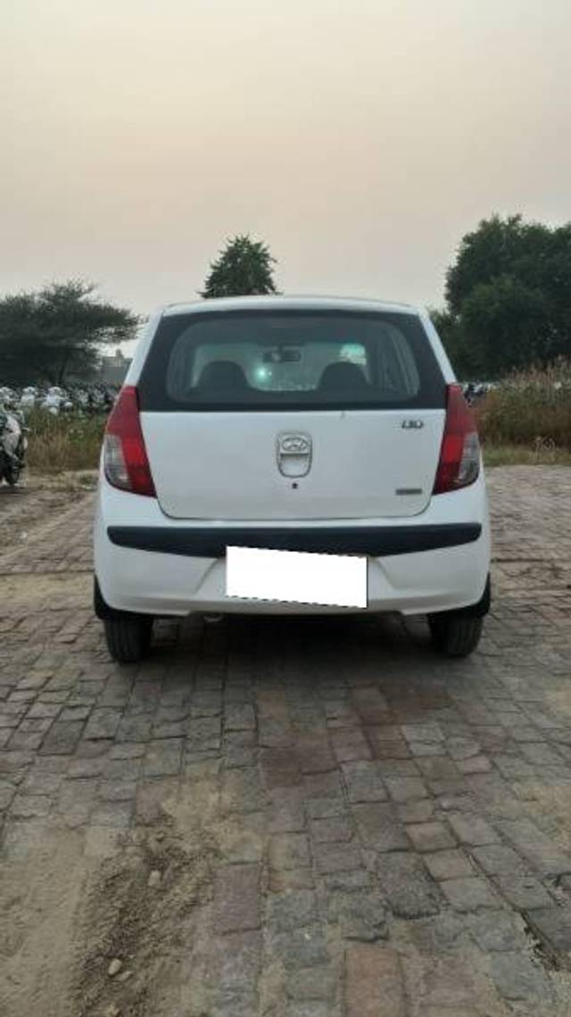 https://images10.gaadi.com/usedcar_image/4608496/original/processed_06878fe2-988e-4820-b2d6-8536d62b2c1d.jpg?imwidth=6401