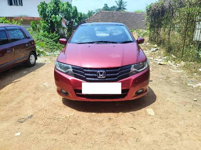 https://images10.gaadi.com/usedcar_image/4608499/original/processed_48591900-48bc-47d4-909c-5269aa2ed95b.jpg?imwidth=6400