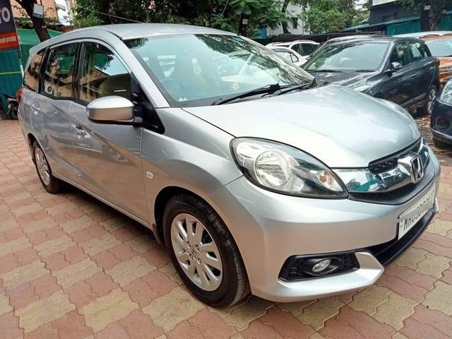 https://images10.gaadi.com/usedcar_image/4608504/original/processed_529fbf70413392dfc9984de7ae7b081d.jpeg?imwidth=6400