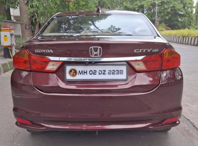 https://images10.gaadi.com/usedcar_image/4608510/original/processed_9366729c5f014b6dcbc976a80507c449.jpg?imwidth=6402