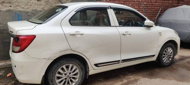 https://images10.gaadi.com/usedcar_image/4608556/original/processed_2f7b9827-2376-4cc1-ac13-571751a799b2.jpg?imwidth=6401