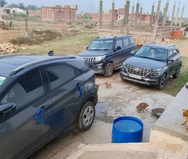 https://images10.gaadi.com/usedcar_image/4608595/original/processed_6103468c-8d4a-461e-807d-417b1f865632.jpg?imwidth=6401