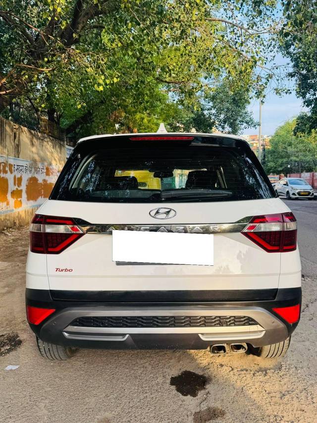 https://images10.gaadi.com/usedcar_image/4608617/original/processed_debc2abf18be188aecdc139b23c3884c.jpg?imwidth=6400