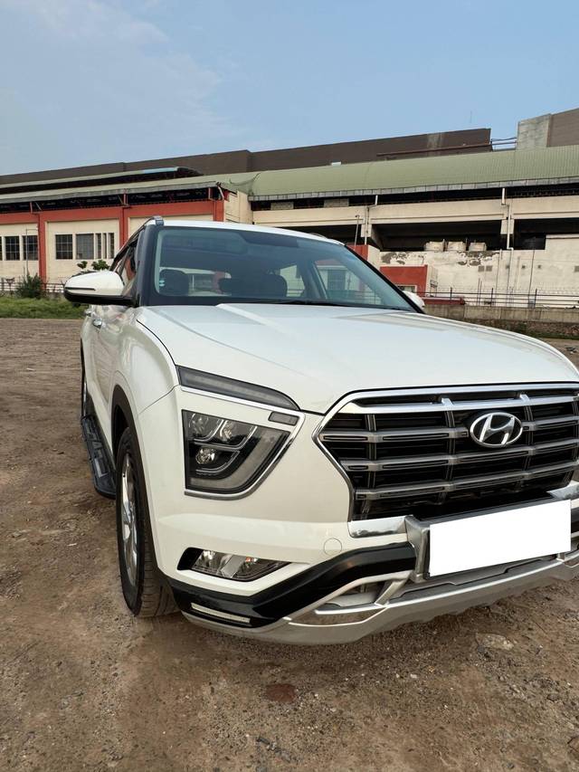 https://images10.gaadi.com/usedcar_image/4608711/original/processed_bf4175a934915cbe1c7c0947434a7264.jpg?imwidth=6400
