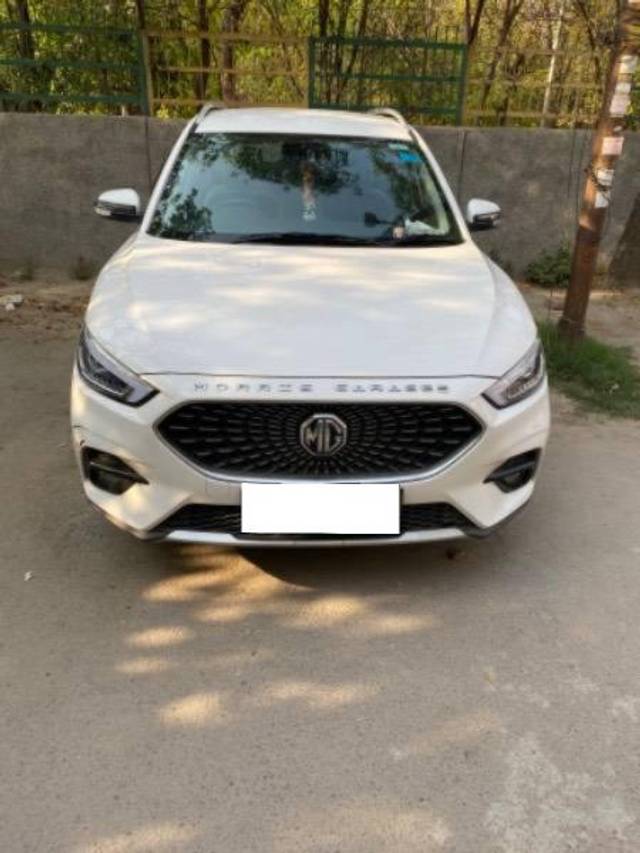 https://images10.gaadi.com/usedcar_image/4608754/original/processed_27e08e10-7dab-463e-bfc7-919df70c2556.jpeg?imwidth=6400