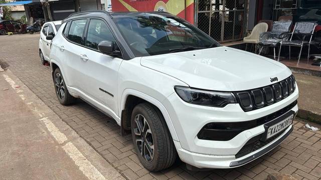 https://images10.gaadi.com/usedcar_image/4608757/original/processed_0eff69d1-1af4-42e2-8308-82a11c6dc21e.jpeg?imwidth=6400