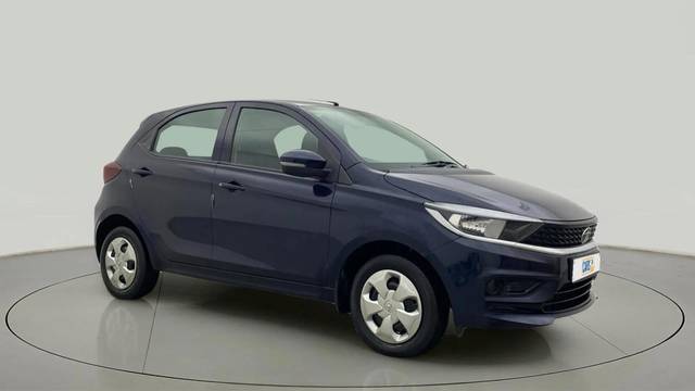 https://images10.gaadi.com/usedcar_image/4608775/original/180818cdb07e02c84379ab05bc92dc5f.jpg?imwidth=6400