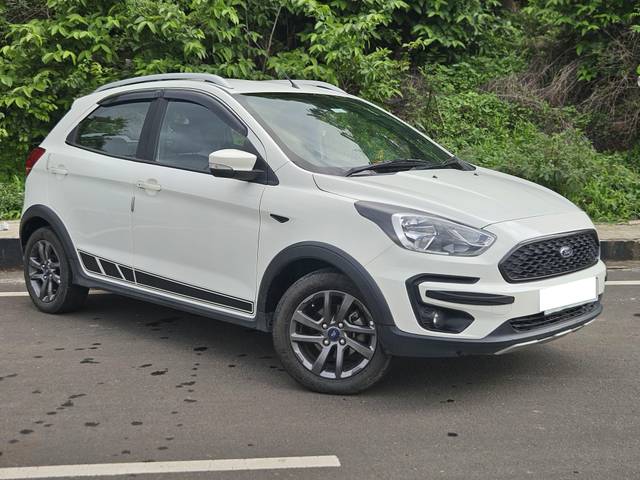 https://images10.gaadi.com/usedcar_image/4608779/original/processed_14ca99d1d50d02e6696e73ecf5d72fb4.jpg?imwidth=6400