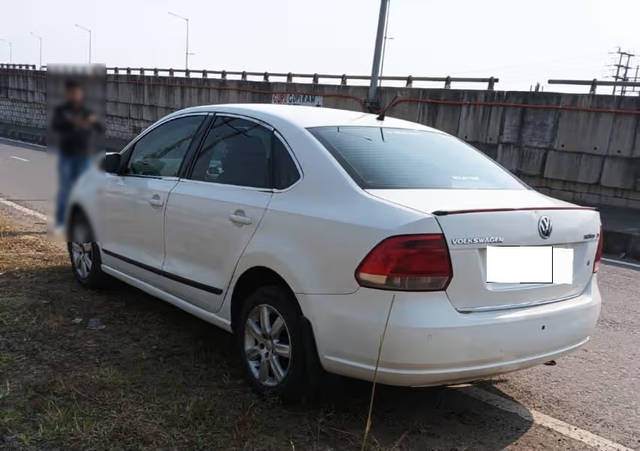 https://images10.gaadi.com/usedcar_image/4608816/original/22a39497-b85a-48e0-8caf-7c65e5f64b4e.png?imwidth=6402