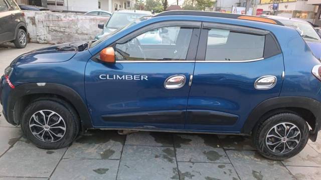 https://images10.gaadi.com/usedcar_image/4608867/original/processed_37e4d1cc-d5bf-4885-83c1-f7aa7e322b92.jpg?imwidth=6402