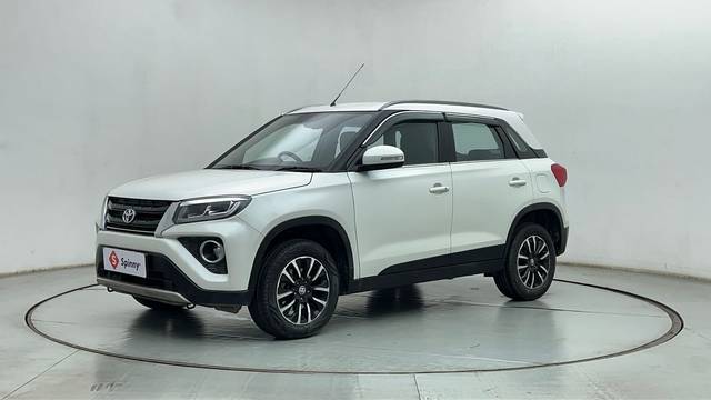 https://images10.gaadi.com/usedcar_image/4608876/original/8066306163e736f45ef25e0fc8f7290c.JPG?imwidth=6400