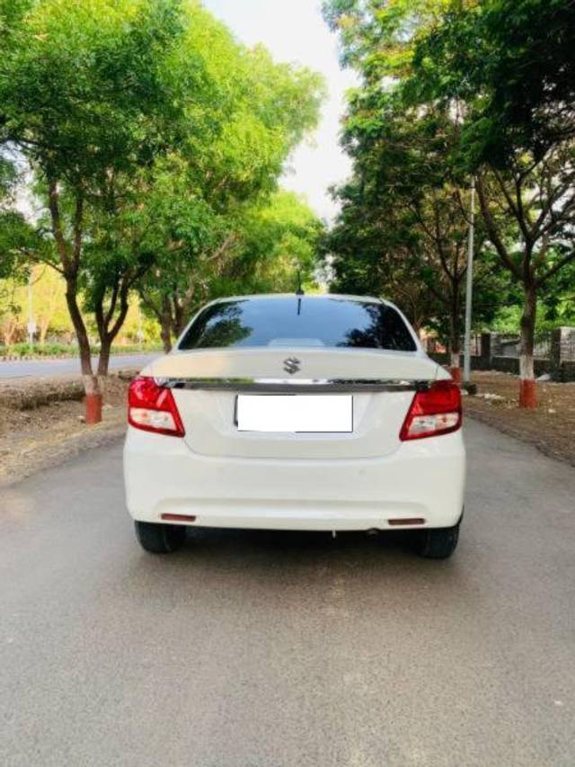 https://images10.gaadi.com/usedcar_image/4608890/original/processed_b2751bd2-6719-48ed-b25f-43265433f212.jpg?imwidth=6402