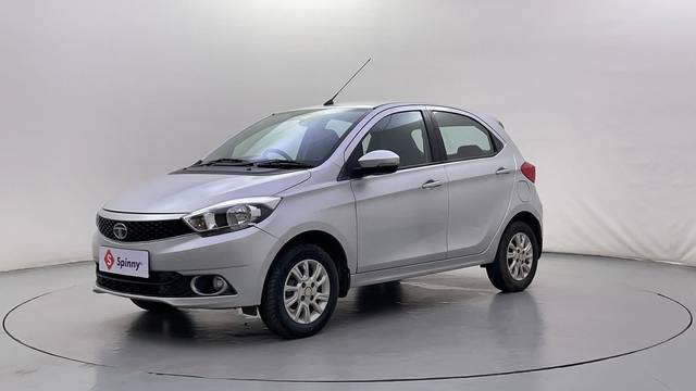 https://images10.gaadi.com/usedcar_image/4608964/original/18a854c98b86a2985958bae85239e118.JPG?imwidth=6400