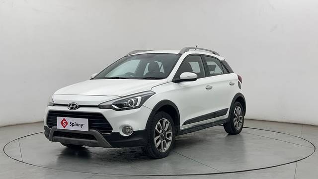 https://images10.gaadi.com/usedcar_image/4608996/original/c2aeba833ad032f7c94f222e00e6c086.JPG?imwidth=6400