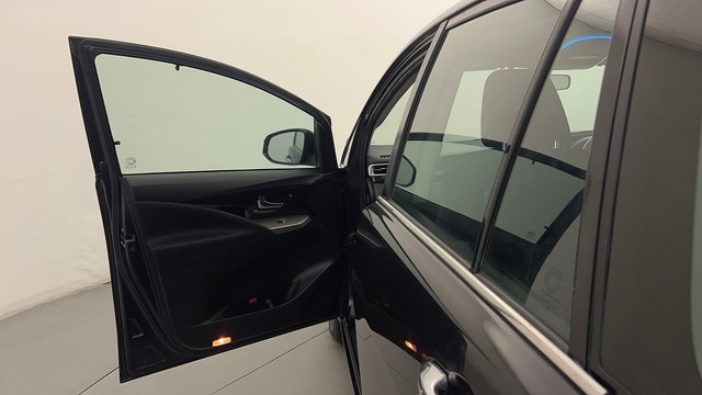 Second-hand 2022 Toyota Innova Crysta 2.4 VX MT 8 STR for sale in Gurgaon-29