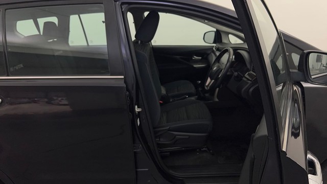 Second-hand 2022 Toyota Innova Crysta 2.4 VX MT 8 STR for sale in Gurgaon-15