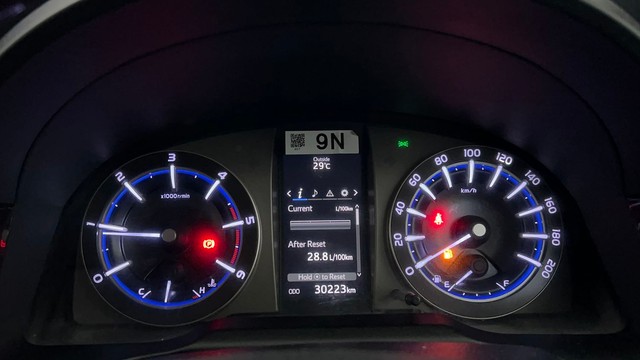 Second-hand 2022 Toyota Innova Crysta 2.4 VX MT 8 STR for sale in Gurgaon-13