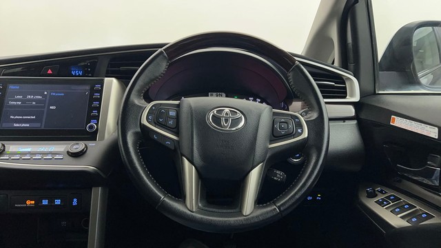 Second-hand 2022 Toyota Innova Crysta 2.4 VX MT 8 STR for sale in Gurgaon-39