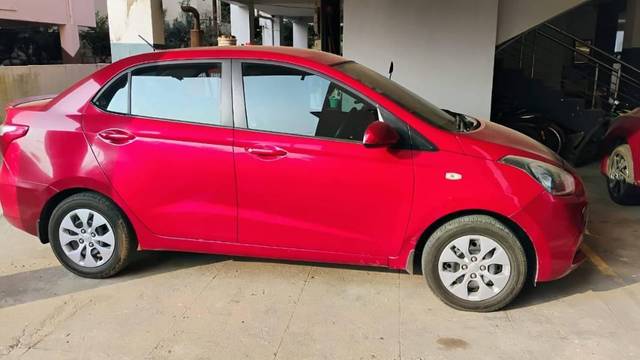 https://images10.gaadi.com/usedcar_image/4609053/original/processed_348978e2-5745-4081-970f-f94e23abf62d.jpg?imwidth=6401