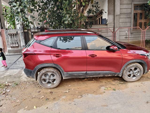 https://images10.gaadi.com/usedcar_image/4609089/original/processed_4a4eb9d8-4028-4661-9c7e-192a507c1c71.jpg?imwidth=6400