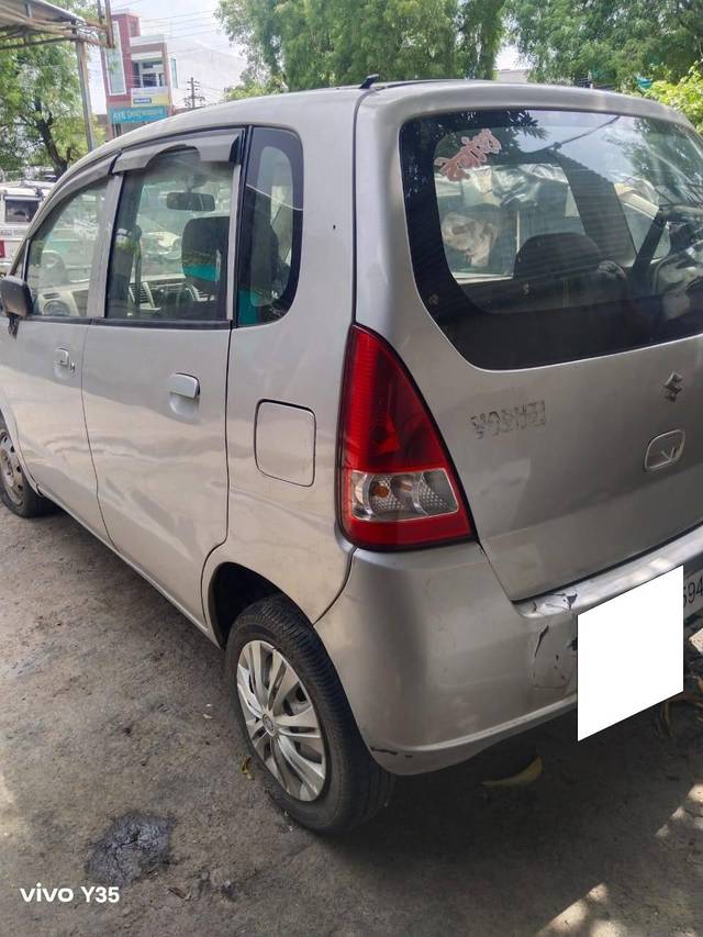 https://images10.gaadi.com/usedcar_image/4609098/original/processed_308e20fb-671e-4b3d-85e5-a0989b28da37.jpg?imwidth=6402