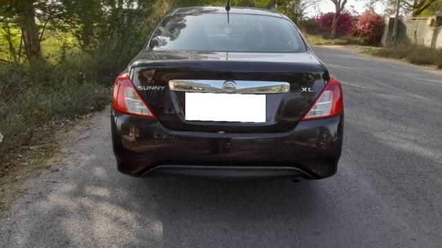 https://images10.gaadi.com/usedcar_image/4609100/original/processed_31d57867-b4b1-4e22-b68b-21ee26ac0e7d.jpg?imwidth=6402