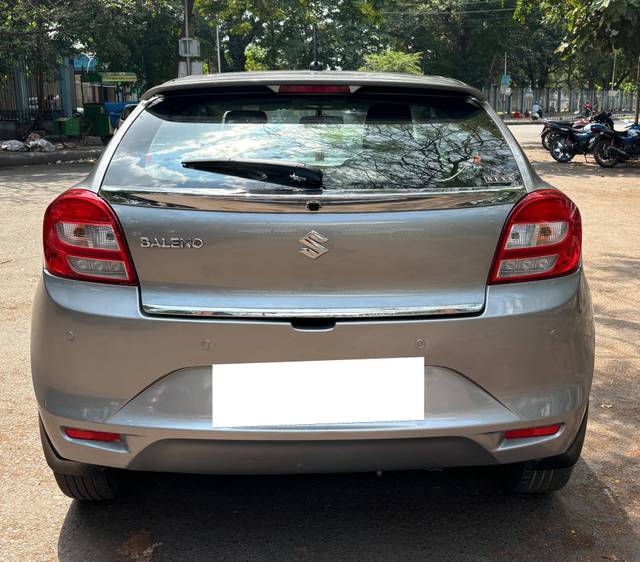https://images10.gaadi.com/usedcar_image/4609104/original/processed_acafb072-8e9a-468d-b13b-cf70ee389be9.jpg?imwidth=6401