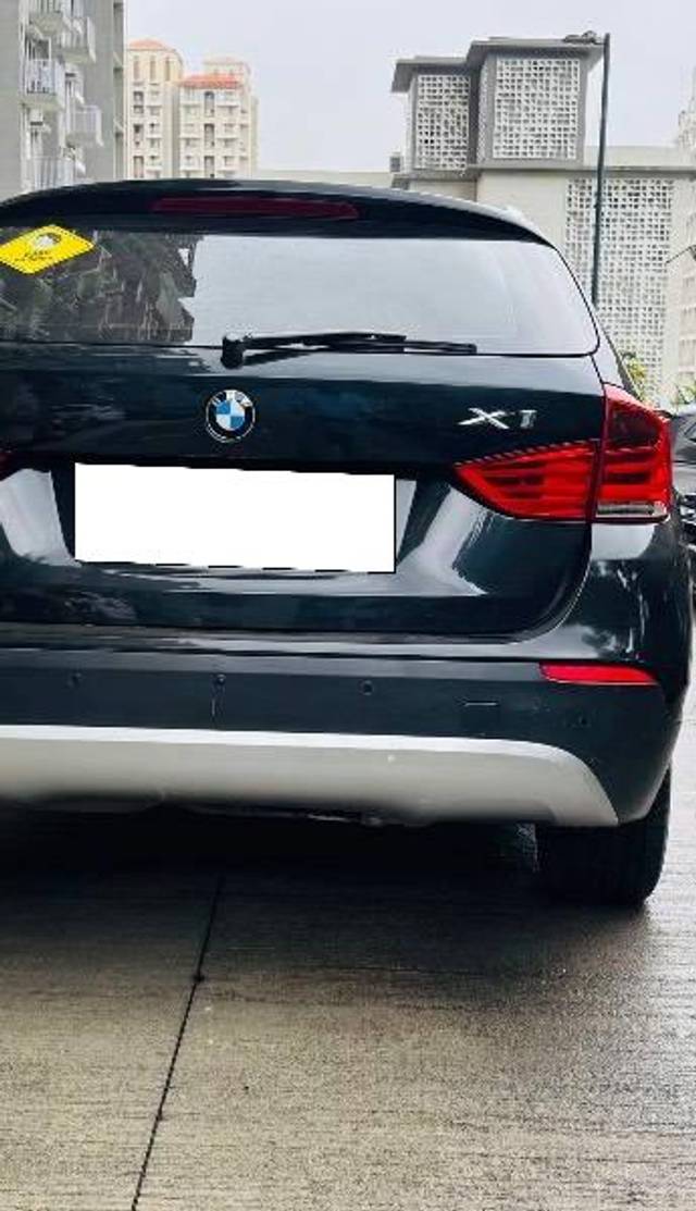 https://images10.gaadi.com/usedcar_image/4609143/original/processed_d381b250-a1ea-4ea9-92c3-f69c6e7db097.jpeg?imwidth=6402