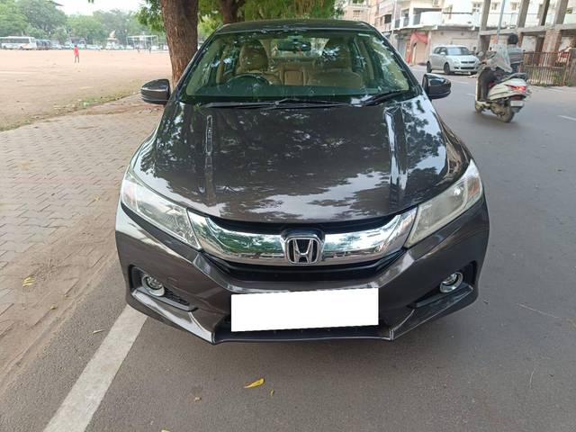 https://images10.gaadi.com/usedcar_image/4609152/original/processed_2c7aa32e-8a8a-4ff1-9901-9e916023f2a8.jpg?imwidth=6400