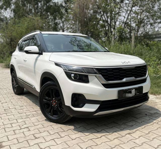 https://images10.gaadi.com/usedcar_image/4609203/original/834ae63ad9f357c134785ba2aec845a9.jpg?imwidth=6400