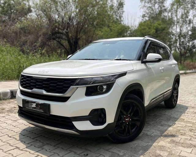 https://images10.gaadi.com/usedcar_image/4609203/original/processed_49cc9b38f0072b4945fb1aaf05ce8f8b.jpg?imwidth=6402