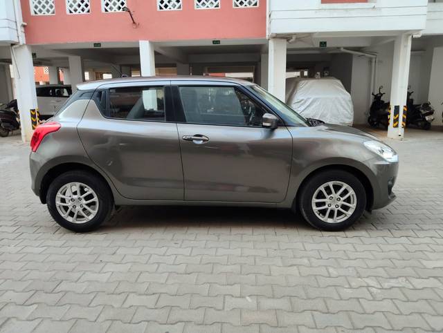 https://images10.gaadi.com/usedcar_image/4609217/original/05a30398a81ce42114832fb6fb2904a5.jpg?imwidth=6401