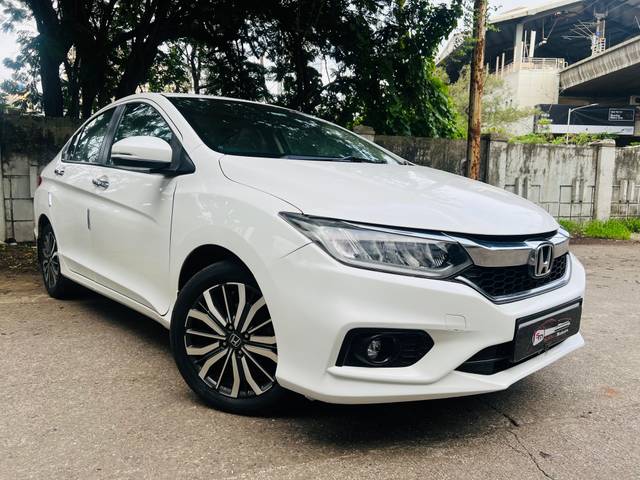 https://images10.gaadi.com/usedcar_image/4609248/original/processed_45ba84f12b2dcefe5a5da02e16c79e82.jpg?imwidth=6400