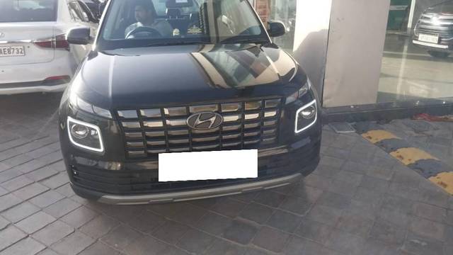 https://images10.gaadi.com/usedcar_image/4609257/original/processed_6c4c3233-3788-441b-b7a9-08b016f46a40.jpg?imwidth=6400