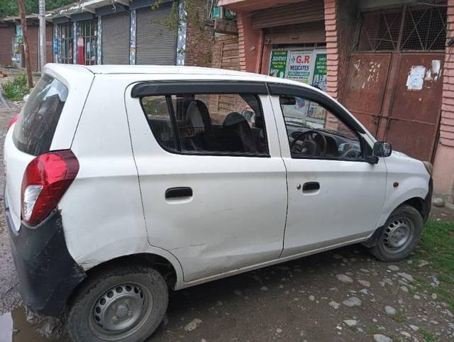 https://images10.gaadi.com/usedcar_image/4609271/original/processed_595c68ee-f215-4d1a-a19a-90d4cc912d09.jpg?imwidth=6400