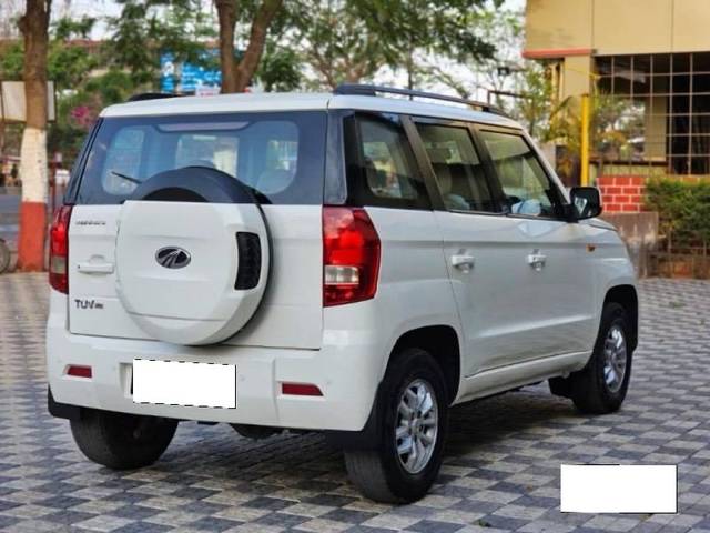 https://images10.gaadi.com/usedcar_image/4609357/original/processed_89ca1f16-ce82-4593-8f66-139a71458ca0.jpeg?imwidth=6401