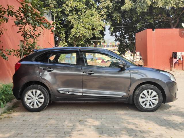 https://images10.gaadi.com/usedcar_image/4609374/original/processed_c4ea05514f7b7103bc3972574846c940.jpg?imwidth=6401
