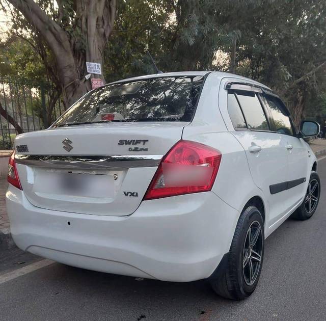 https://images10.gaadi.com/usedcar_image/4609389/original/processed_0bfe2c0f46146c5fa2afd059c564959e.jpg?imwidth=6402