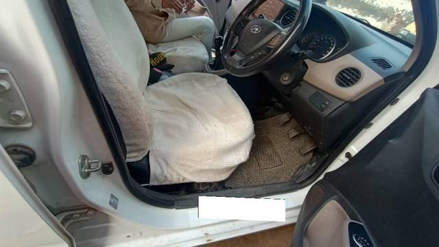 https://images10.gaadi.com/usedcar_image/4609391/original/processed_b27b093b-209b-44b0-bd78-62b1e0c10734.jpg?imwidth=6402