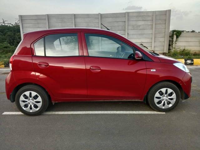 https://images10.gaadi.com/usedcar_image/4609436/original/processed_4194c69ee9c9e0e85bde21bf9f7c6f5c.jpg?imwidth=6401