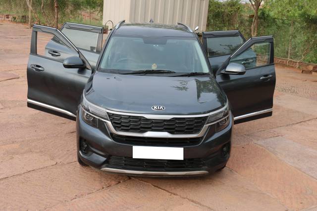 https://images10.gaadi.com/usedcar_image/4609438/original/processed_5e8a86118df7c2c74d1fe6689ad6cd82.JPG?imwidth=6400