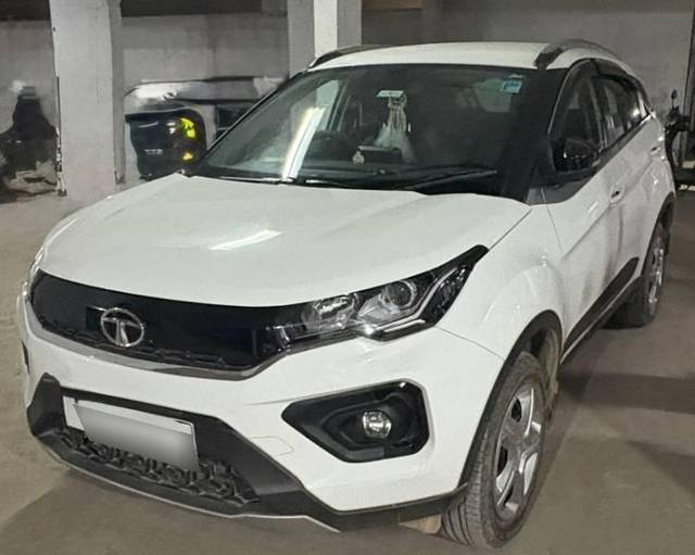https://images10.gaadi.com/usedcar_image/4609465/original/processed_3f00bf09-0713-4a6a-a940-98cfcb7d3eab.jpeg?imwidth=6401