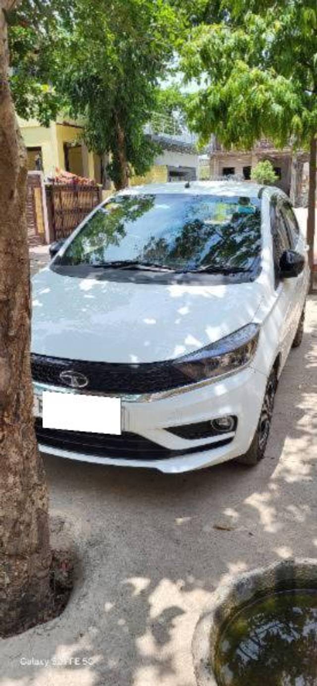 https://images10.gaadi.com/usedcar_image/4609470/original/processed_2faa78d3-fa19-4ac9-ad0c-b7994e13ecf2.jpg?imwidth=6400