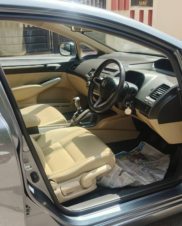 https://images10.gaadi.com/usedcar_image/4609539/original/b892f2c2a7395ac5bf44b060894779e3.jpg?imwidth=6402
