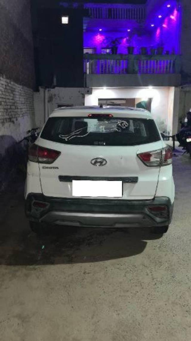 https://images10.gaadi.com/usedcar_image/4609549/original/processed_77a7db7f-d0c5-4d42-94d9-7da1cb4fb4ff.jpg?imwidth=6401
