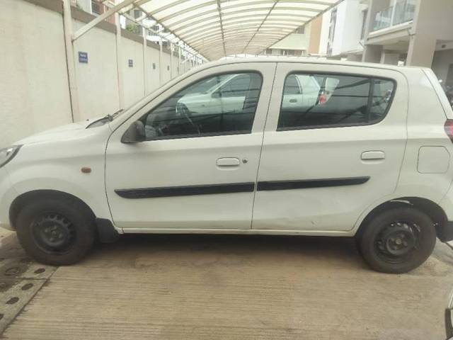 https://images10.gaadi.com/usedcar_image/4609556/original/processed_279b08cb-d3f1-44c5-85b7-e1db18110126.jpg?imwidth=6400